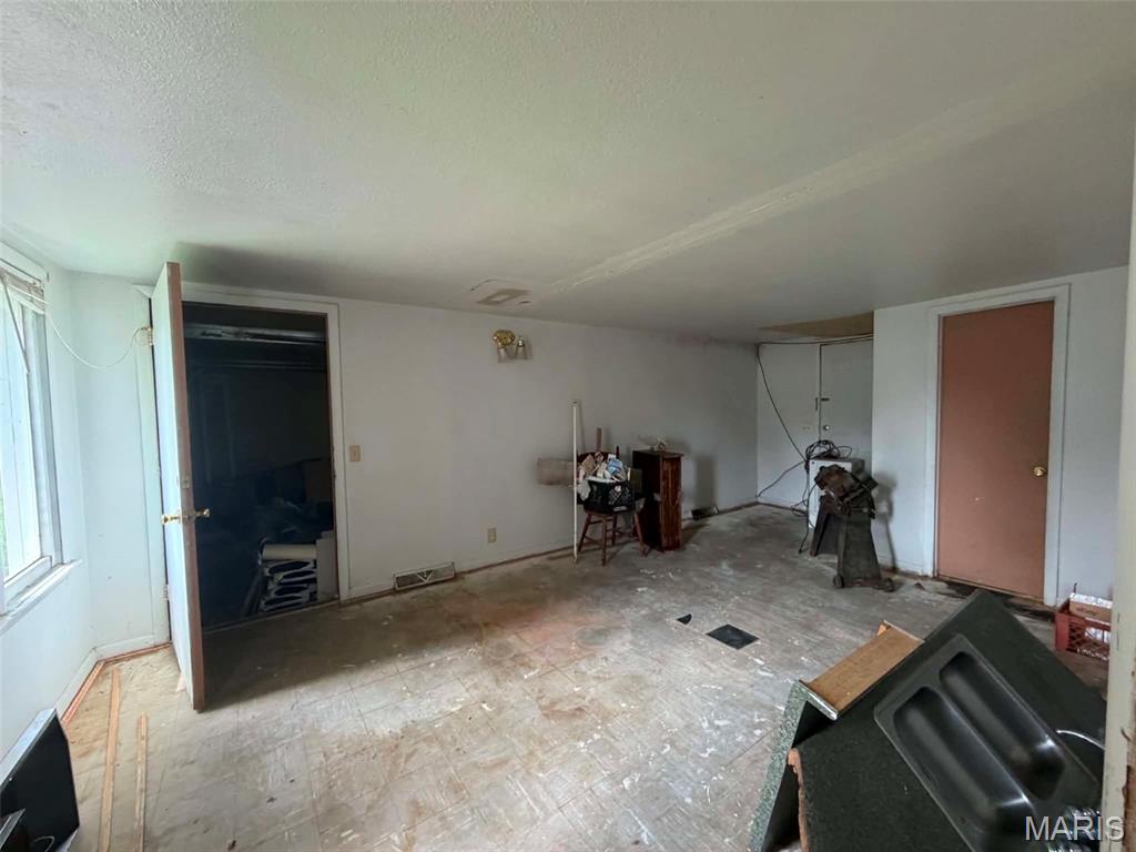 Primary bedroom — 800 Washington Waynesville Missouri real estate