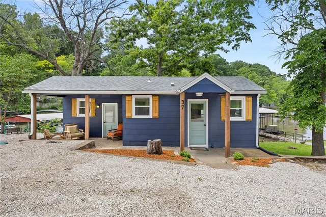 Front exterior — 37 Rub Jean Drive Sunrise Beach Missouri real estate