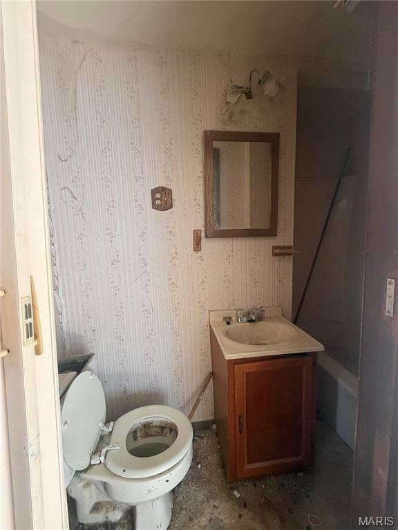 Primary bedroom — 115 Center Street Crocker Missouri real estate