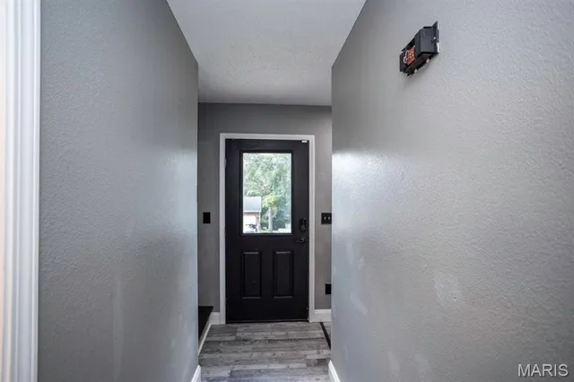 Living room — 500 Stone Ridge Drive Waynesville Missouri real estate