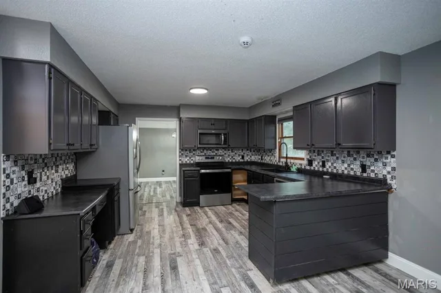 Kitchen — 500 Stone Ridge Drive Waynesville Missouri real estate