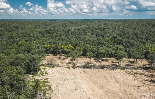 Front exterior — TBD Geronimo Springs Road-Tract 3 Macks Creek Missouri real estate