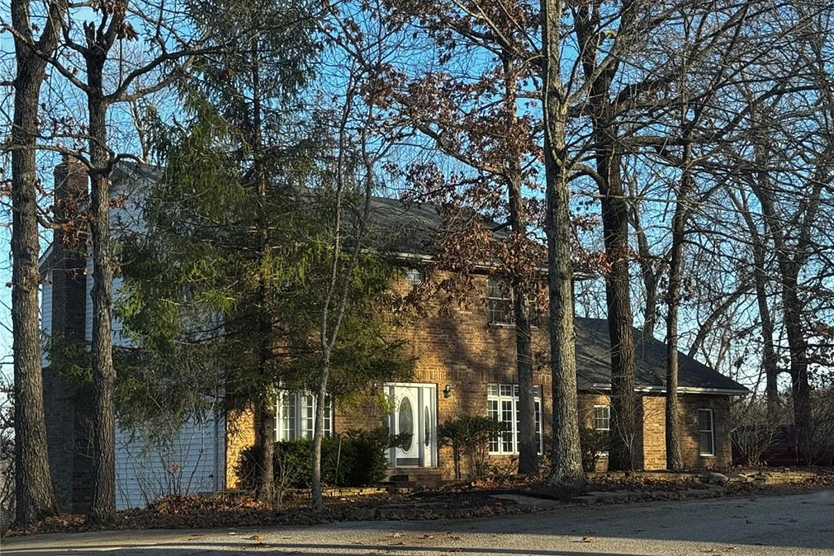 17145 Lemming Lane St Robert Missouri 4 bedroom 4 bathroom home for sale listed at $315,000