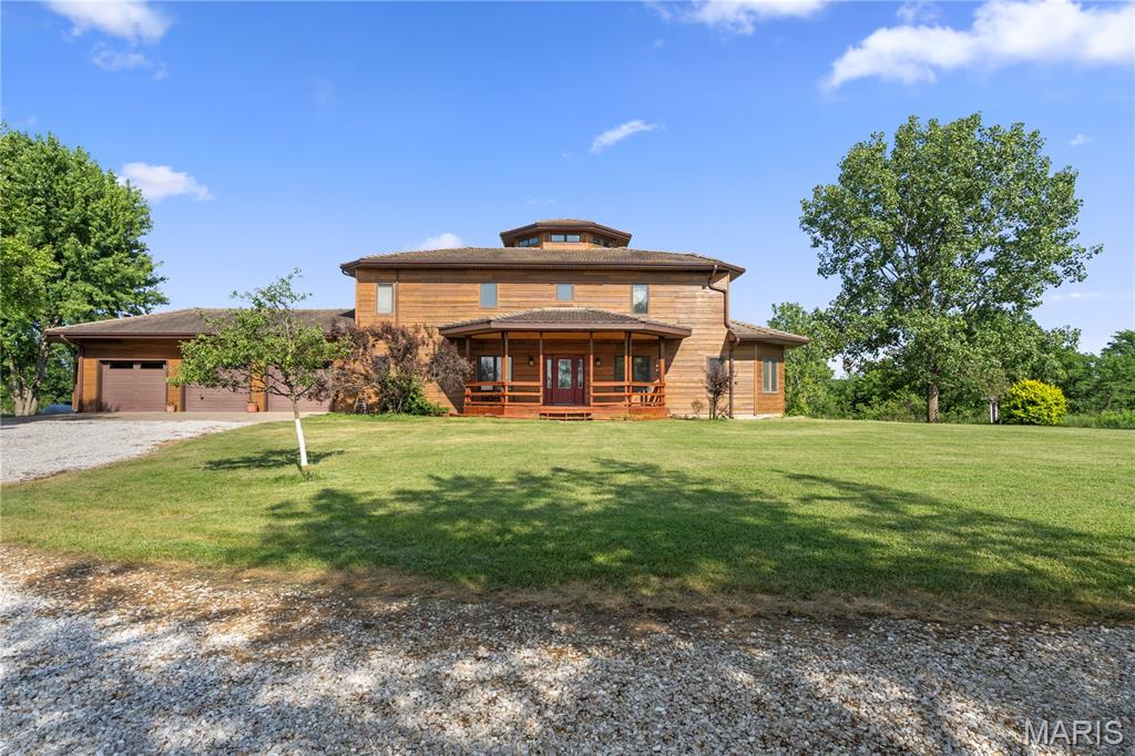 22694 Spencer Lane Kirksville Missouri 3 bedroom 4 bathroom home for sale listed at $695,000