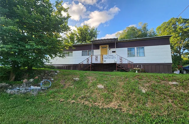 102 Jefferson Avenue
