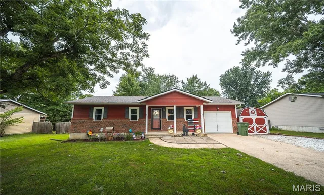 Front exterior — 206 Brookridge Drive Rolla Missouri real estate