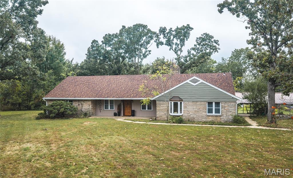 12375 County Road 7130 Rolla Missouri 7 bedroom 4 bathroom home for sale listed at $525,000