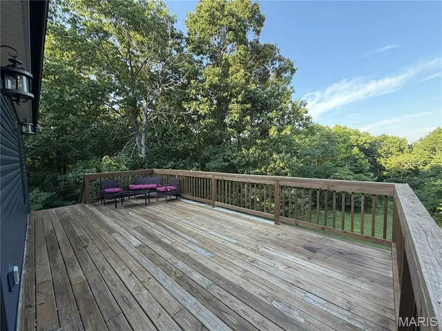 Front exterior — 10413 Autumn Cadet Missouri real estate