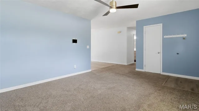 Primary bedroom — 20599 Snicker Court Waynesville Missouri real estate