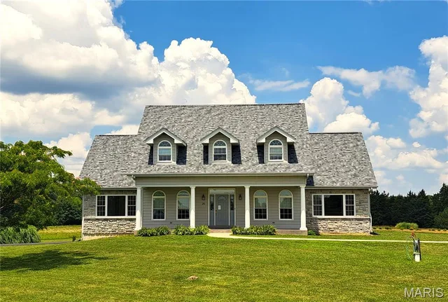 Living room — 25 Barnstormer Lane Unincorporated Missouri real estate
