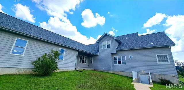 Primary bedroom — 25 Barnstormer Lane Unincorporated Missouri real estate