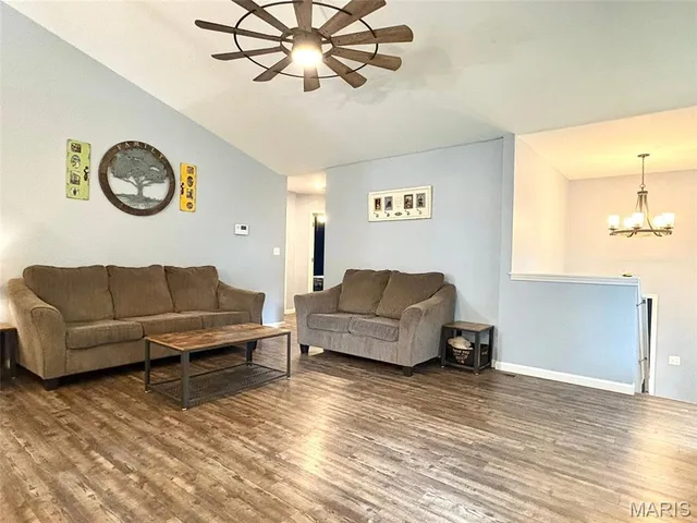 Living room — 23198 Rhema Lane Waynesville Missouri real estate