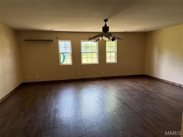 Primary bedroom — 23863 Raspberry Lane Waynesville Missouri real estate
