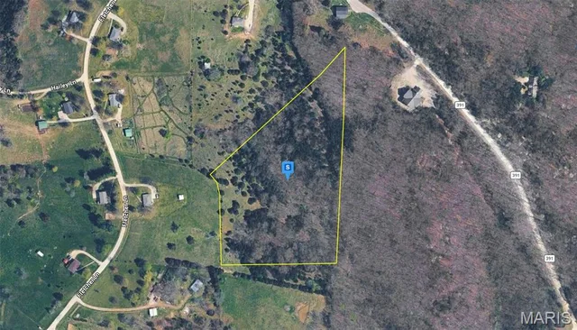 392 Country Mdw Lane, Holts Summit MO