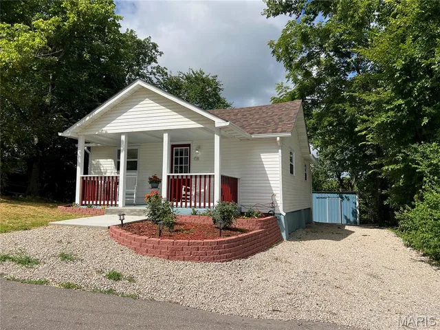 Front exterior — 118 Bluff Circle Waynesville Missouri real estate