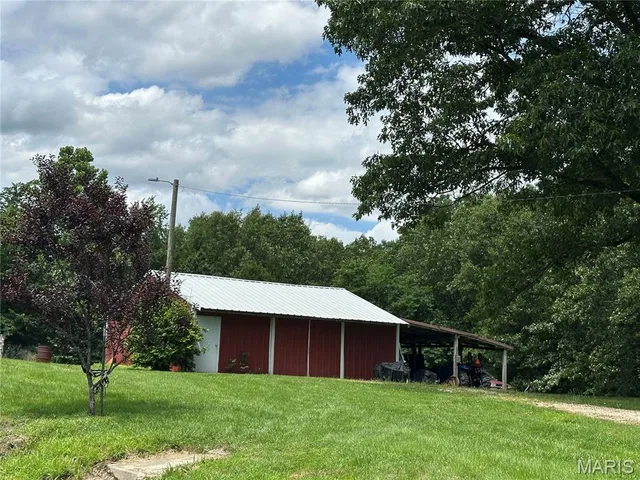 Front exterior — 3329 BOETTCHER Road Bland Missouri real estate