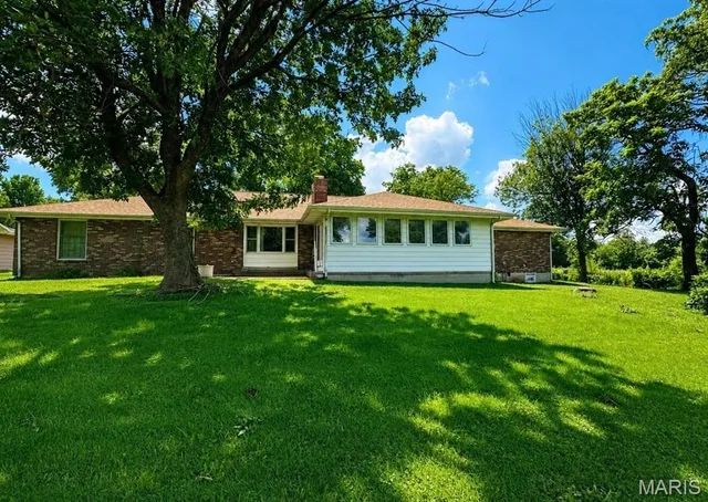 Front exterior — 528 Home Drive St James Missouri real estate