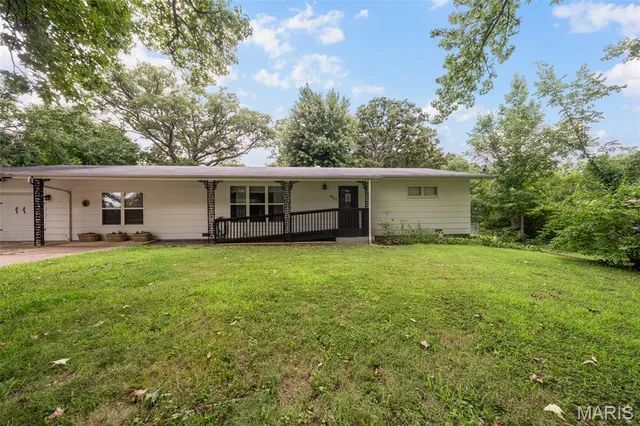 Front exterior — 435 Forest Lane St James Missouri real estate