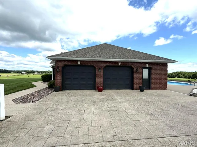 Kitchen — 21880 Highway B Lebanon Missouri real estate
