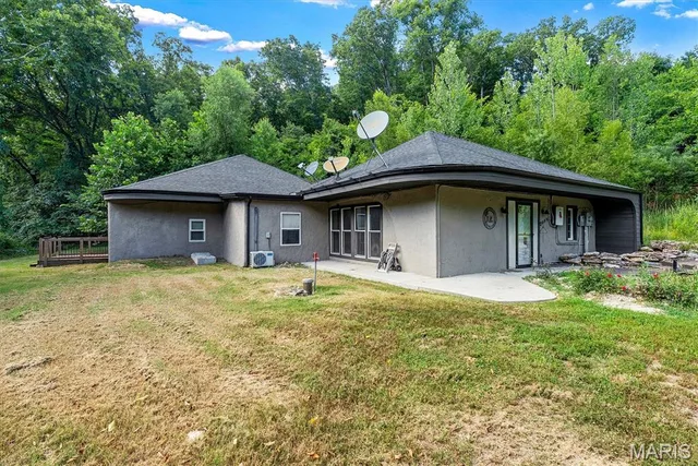 Front exterior — 2099 Stoney Ridge Trail House Springs Missouri real estate