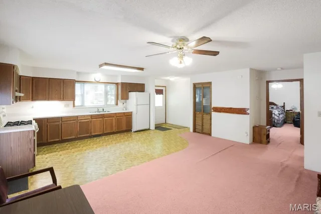 Primary bedroom — 3765 Tower Grove Road Owensville Missouri real estate