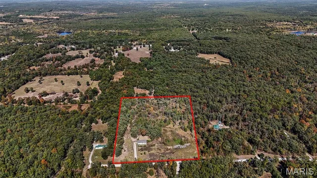 10196 Sweetwater Road, Mineral Point MO