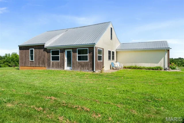 2760 Highway C, New Haven MO