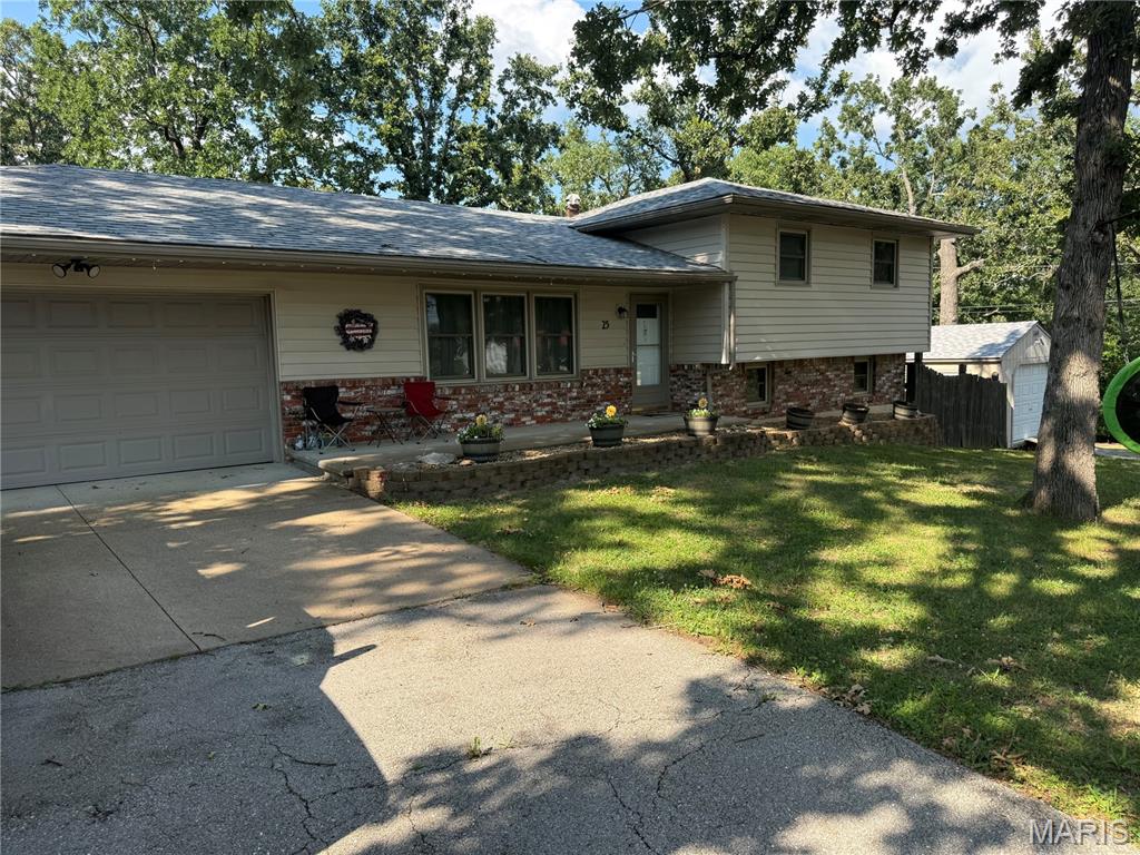 25 Kirthwood Drive Waynesville Missouri 4 bedroom 3 bathroom home for sale listed at $232,900