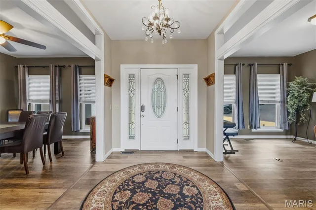 Living room — 1A Rockwood Forest View Wildwood Missouri real estate