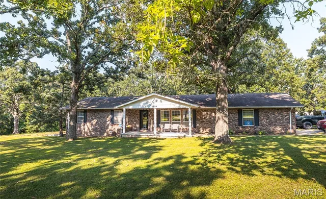 404 Ellen Street, Dixon MO