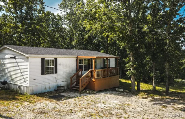 Primary bedroom — 14796 Texas Tower Road Licking Missouri real estate