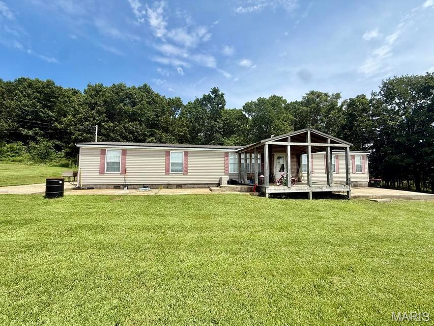 10595 Mill Road Bucyrus Missouri 5 bedroom 2 bathroom home for sale listed at $334,000