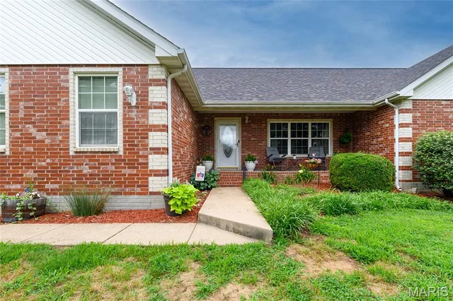 Kitchen — 24025 Stable Lane Waynesville Missouri real estate