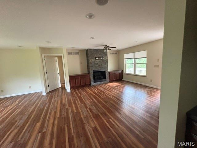 Living room — 1232 W Springfield Road St Clair Missouri real estate