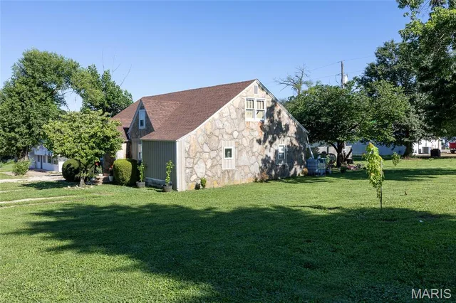 Front exterior — 339 First St First Summersville Missouri real estate