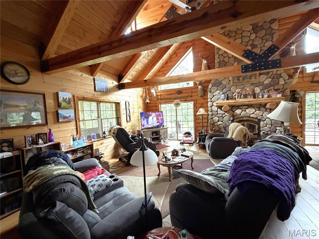 Photo 11