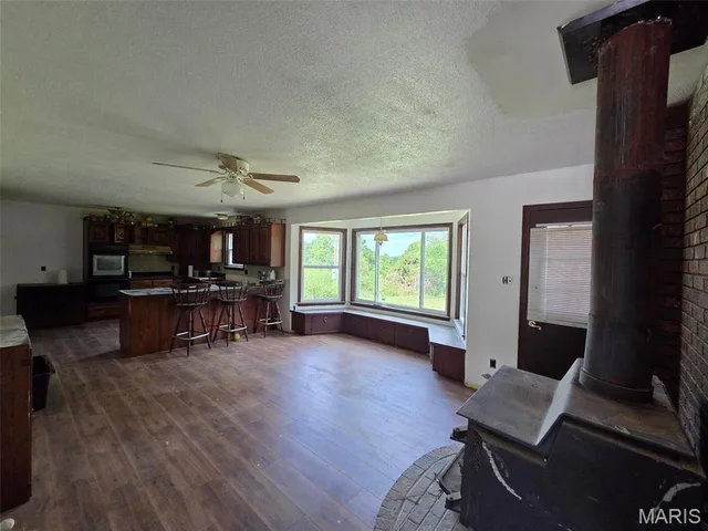 Living room — 2688 Sullivan Bottom Rd Road St Clair Missouri real estate