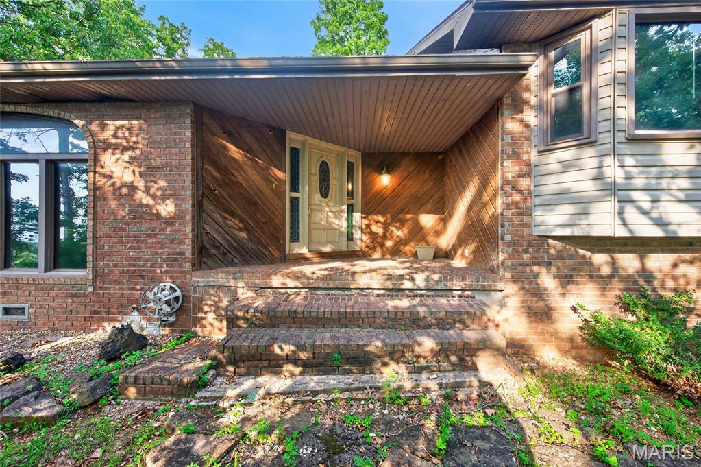 468 White Clover Road, Strafford MO real estate