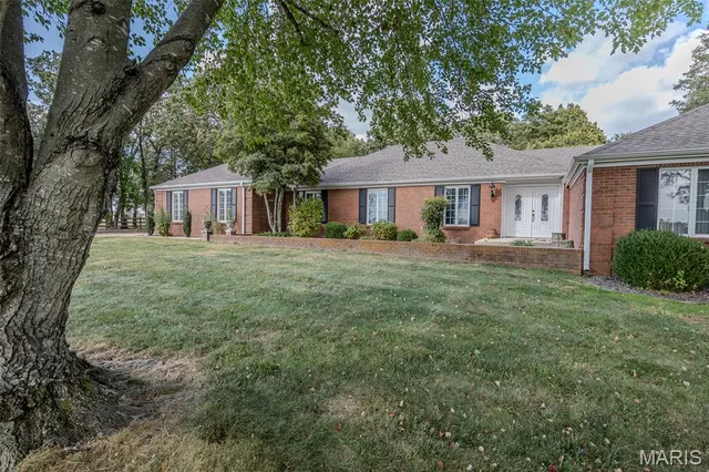 21355 Ember Road, Lebanon MO real estate