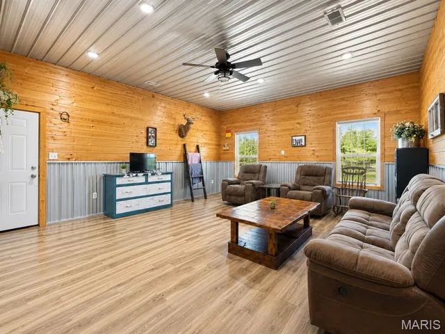 Kitchen — 1153 County Road 6040 Salem Missouri real estate