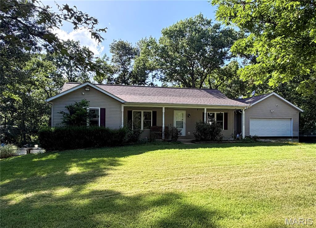719 White Dogwood Court, St Clair MO