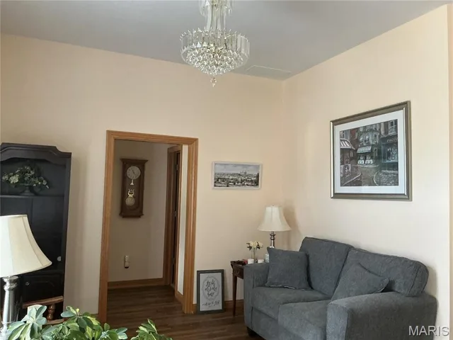 Living room — 709 Southview Drive Rolla Missouri real estate