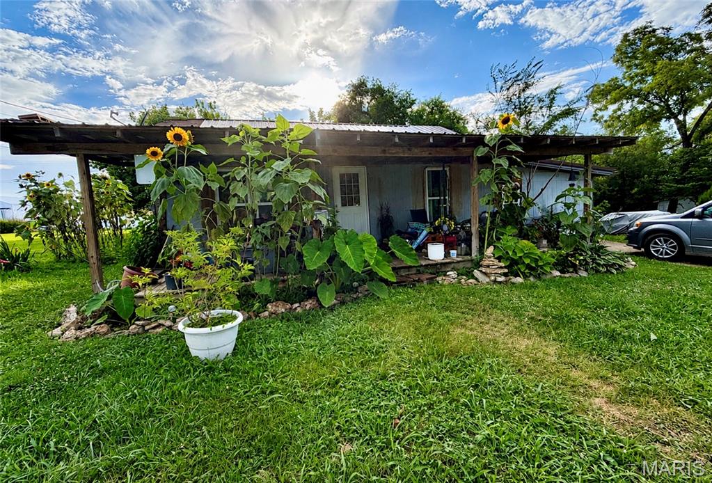 1023 Thomasville Road Houston Missouri 2 bathroom home for sale listed at $69,900