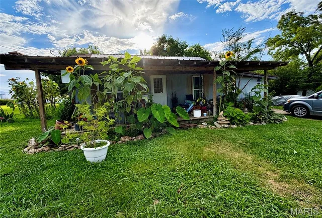 1023 Thomasville Road, Houston MO
