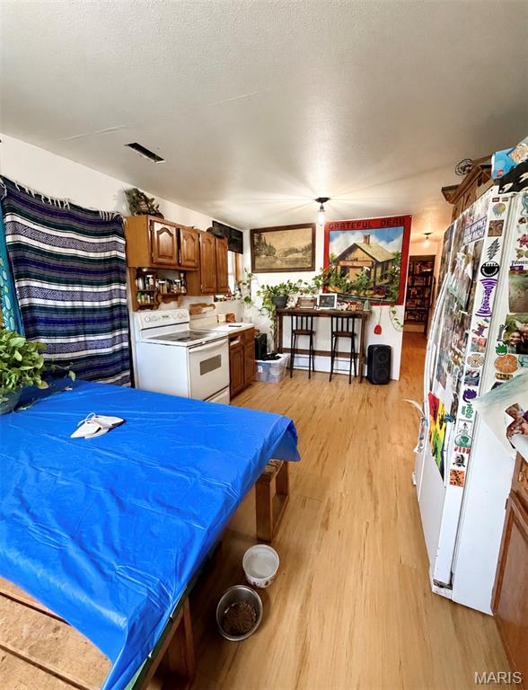 Primary bedroom — 1023 Thomasville Road Houston Missouri real estate