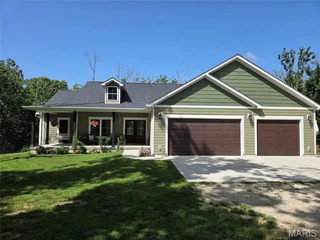 Living room — 4200 Highway 19 Cuba Missouri real estate