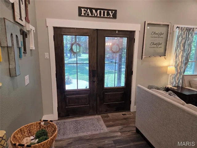 Primary bedroom — 4200 Highway 19 Cuba Missouri real estate