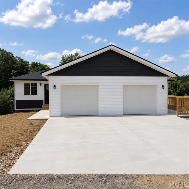 Front exterior — 16201 Haidyn Road St Robert Missouri real estate