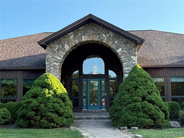 58079 Dow Trail, Hannibal MO