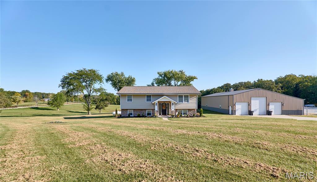 2100 Spielhagen Road Troy Missouri 4 bedroom 2 bathroom home for sale listed at $749,999